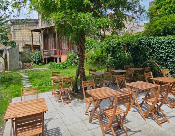 Le Jardin Cafe Bed & Breakfast Bordeaux Exterior photo